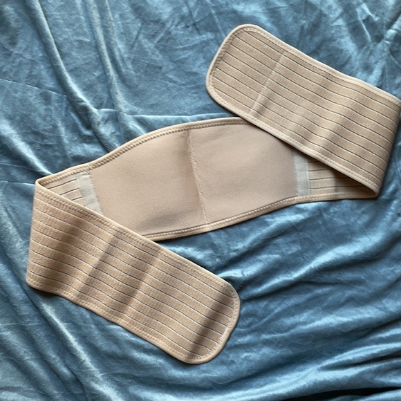 Jill and Joey Maternity Support Belt - Picture 4 of 5